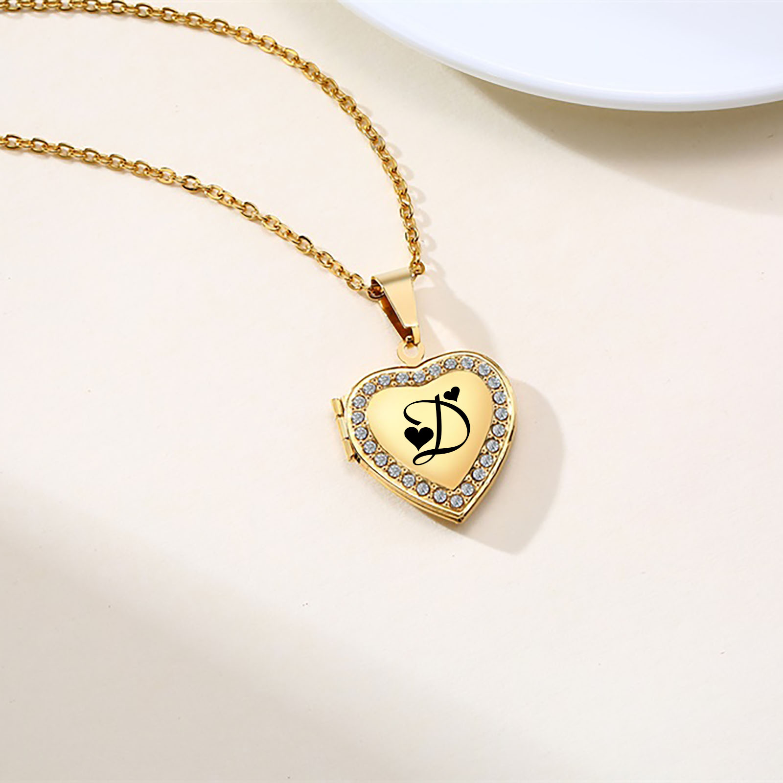 Free Engraving Initials Heart  - Event Z 리뷰 및 가격